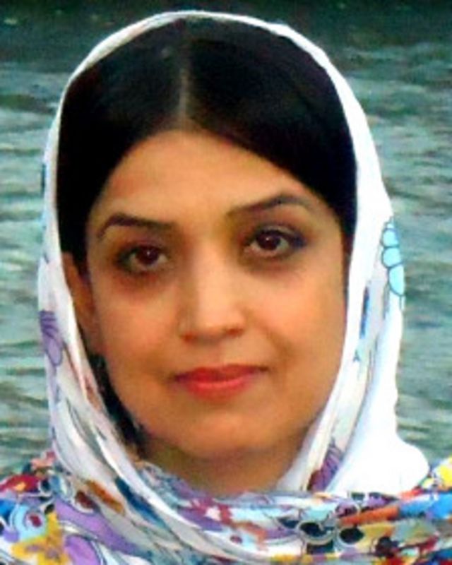 مشق سپیده در شب مروری فشرده شعر سپید افغانستان Bbc News فارسی