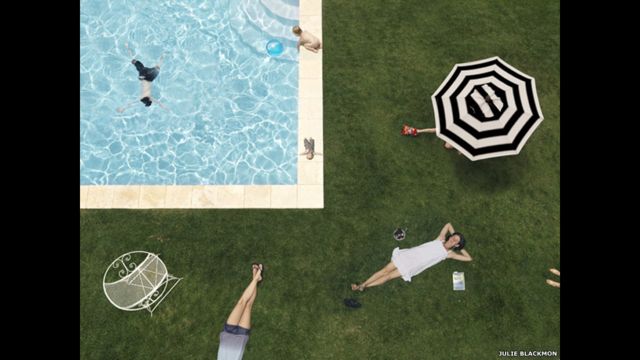 Julie Blackmon, El poder del ahora, 2008. Cortesía de Sipachina.