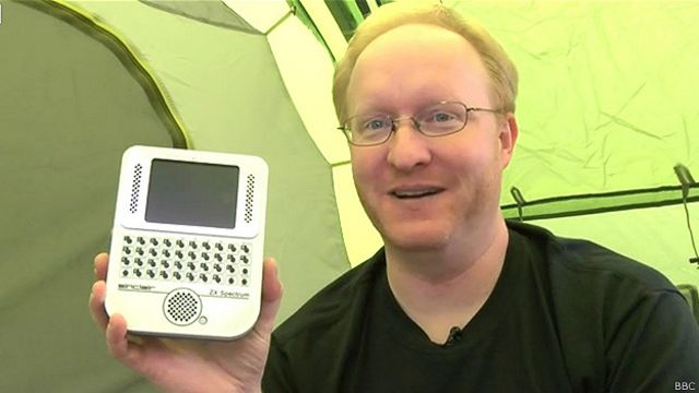 Ben Heck, especialista en miniaturizar consolas de videojuego