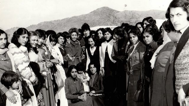زن پیشتاز جنبش چپ افغانستان تصاویری از زندگی آناهیتا راتب زاد Bbc News فارسی
