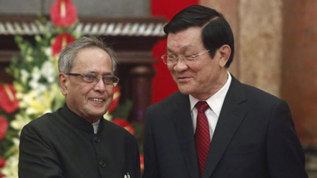 Ông Pranab Mukherjee vừa kết thúc chuyến thăm bốn ngày tới Việt Nam