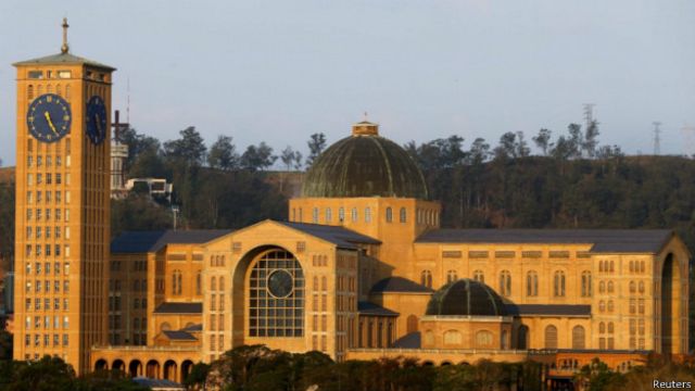 Terceiro debate aconteceu na Basílica do Santuário Nacional de Nossa Senhora Aparecida