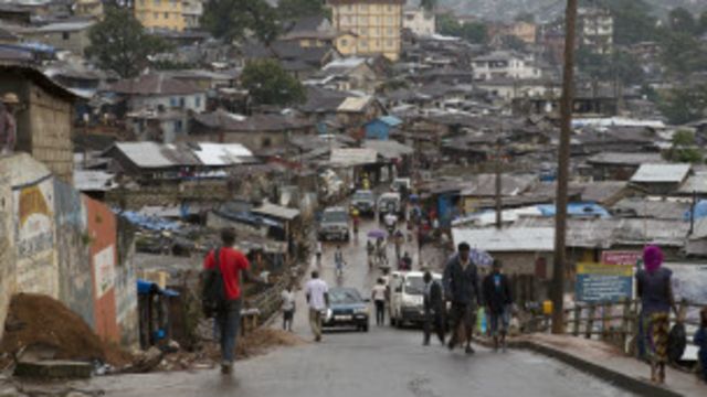 Raia walilazimika kujifungia ndani kupambana na ebola