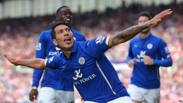José Leonardo Ulloa ha marcado cinco goles en sus primeros cinco partidos en la Liga Premier.