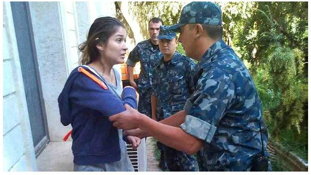 Londondagi voizi Gulnora Karimova hamda qizining sog‘ligi yaxshi ekani haqida rasmiylarning bayonotini rad etdi