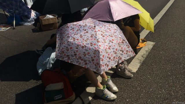 香港「佔中」示威第二天（BBC中文網記者陳志芬拍攝，29/09/2014）