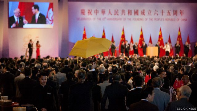 香港“占中”行动进入第四天,这一天也是国庆公众假日