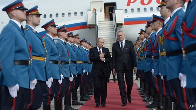 Президенты России и Сербии