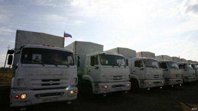 Украинские власти не дают разрешения российским грузовикам на пересечение границы