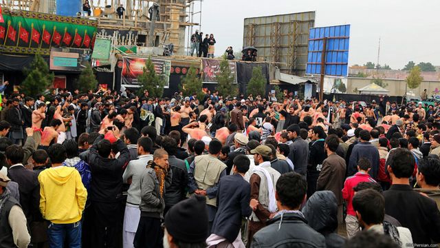مراسم امروز علم كشي و زنجير زني روز ششم مرادخاني كابل Moradkhani