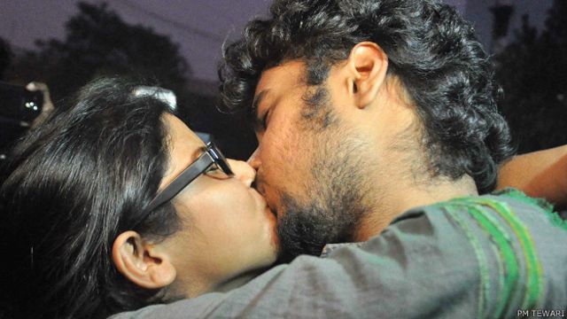 किस ऑफ़ लव