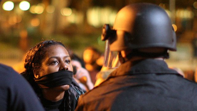 انتقادات لتبرئة الشرطي الذي أردى المراهق الأمريكي مايكل براون قتيلا في فيرغسون Bbc News عربي