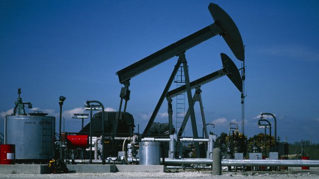 Нафтове видобування