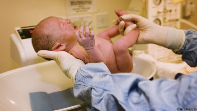 Статистики детской смертности в домашних родах просто нет