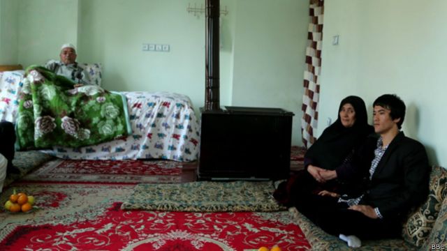 اژدها وارد می شود بروس لی افغانستان Bbc News فارسی