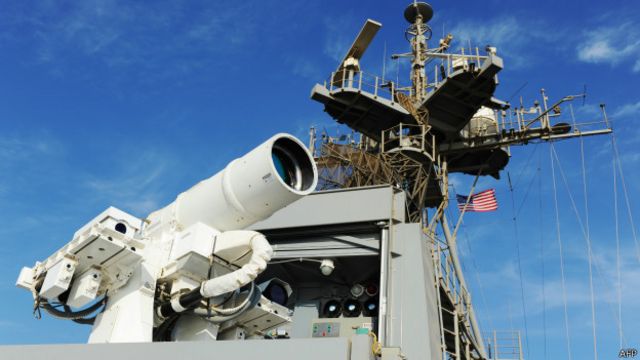 Cómo funciona el rayo láser, el arma más moderna de la marina de EE.UU. -  BBC News Mundo