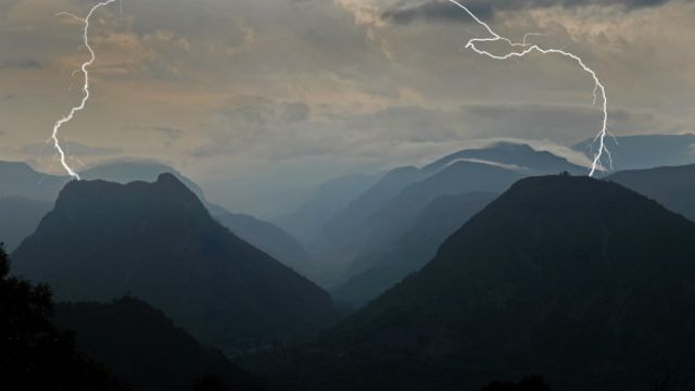 In The Eye Of The Storm 暴风之眼 Bbc 英伦网