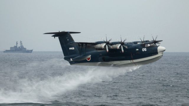 日本海上自衛隊水上飛機從橫須賀南部的相模灣起飛