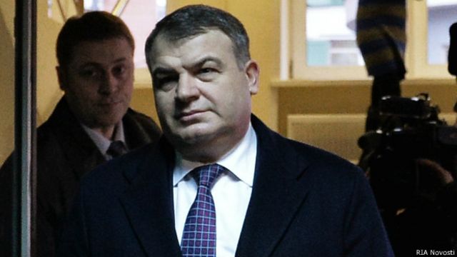 Обвинение: Васильева пользовалась «неограниченным доверием» Сердюкова