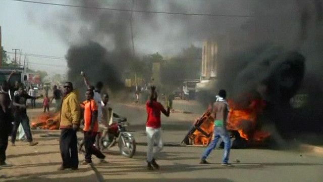 Au Niger, l'opposition est interdite de marche ce dimanche, après les violences des dernières 48 heures.