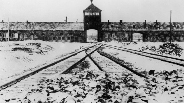 Qui n Fue El Primer Hombre En Entrar A Auschwitz Tras Su Liberaci n Qui n Fue El Primer Hombre En Entrar A Auschwitz Tras Su Liberaci n