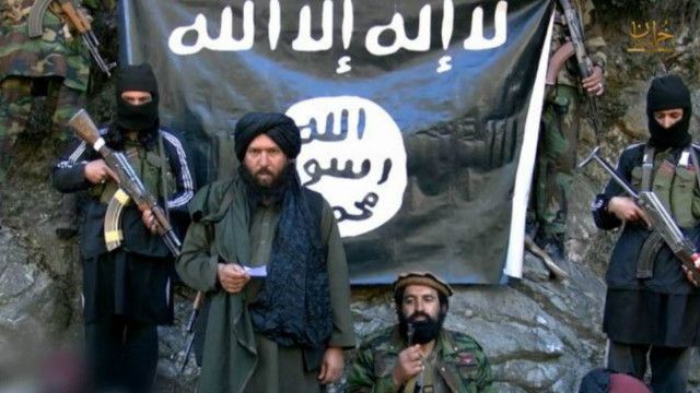 انتشار گزارشی از سر بریدن ١٠ عضو طالبان به دست داعش در افغانستان Bbc News فارسی
