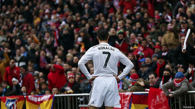 Cristiano Ronaldo mengoleksi 290 gol dan berada pada peringkat tiga daftar top skor Real Madrid sepanjang masa.