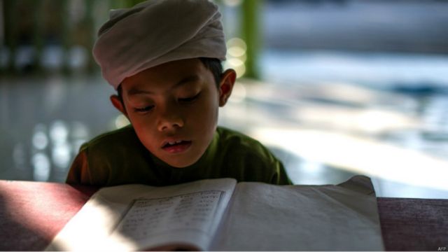 Radio Finlandia siarkan pembacaan Quran - BBC News Indonesia