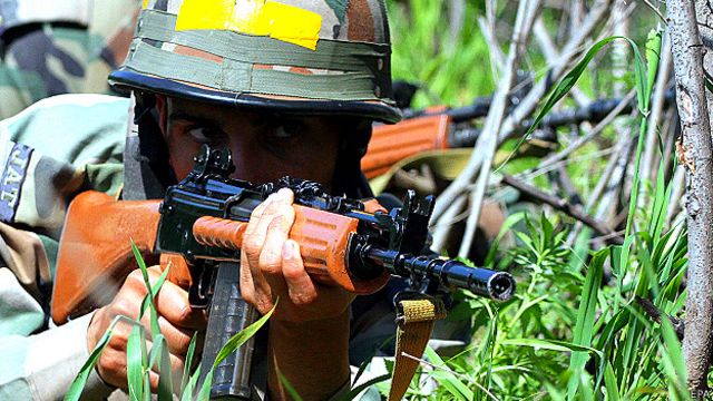 जम्मू: सेना पर हमला, दो Jammu Kashmir Firing: जम्मू कश्मीर में आतंकी हमला, ताबतोड़ फायरिंग में पंजाब के मजदुर की मौत मरे - BBC News हिंदी