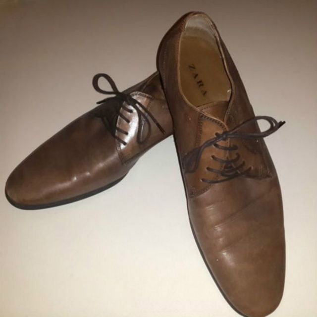 Sepatu Istimewa Untuk Bertemu Ibunda Bbc News Indonesia