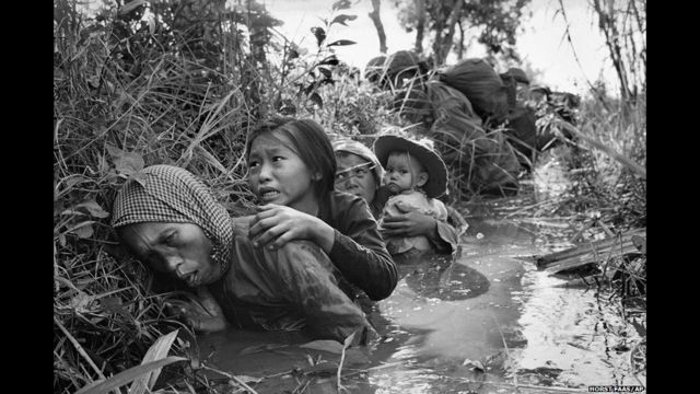 在西貢，Faas也幫助培訓年輕的越南攝影記者，他們的鏡頭記錄了歷史。