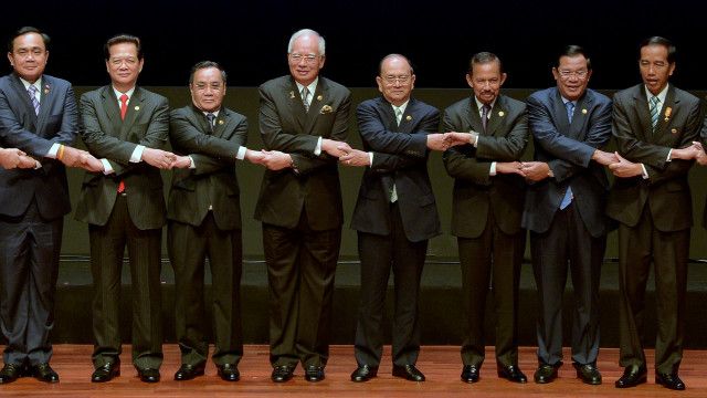 Lào có tổng bí thư 78 tuổi bbc news tiếng việt