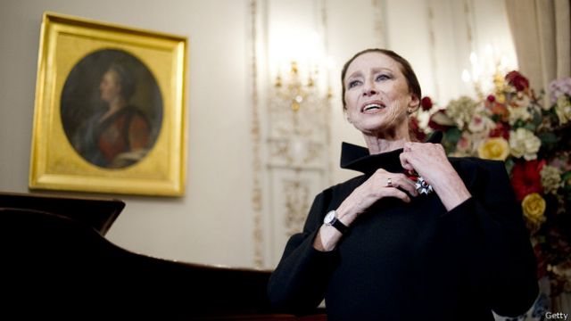Майя Плісецька після вручення французького Ордену Почесного легіону у 2012 році