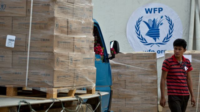 聯合國世界糧食計劃署（WFP）在加德滿都的救災物資轉運點（2/5/2015）