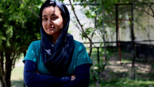 گربه ای در عشرت عشق به حیوان های خانگی در افغانستان Bbc News فارسی