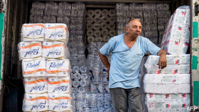 Escasez de papel higiénico en Venezuela