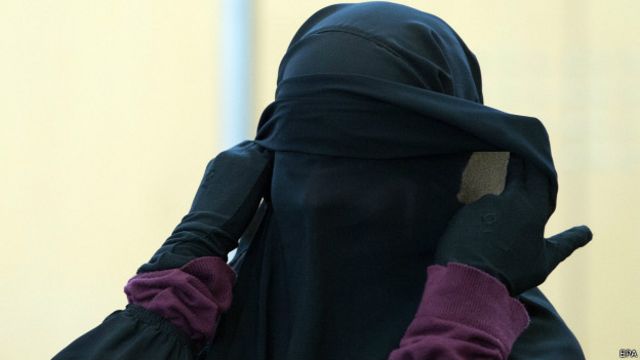 Женщина в парандже
