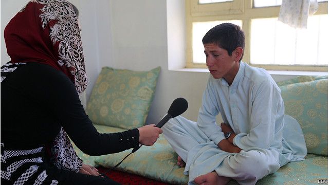 خانواده جامعه و نهادهای آموزشی افغانستان نا آگاهانه کودک آزارند Bbc News فارسی