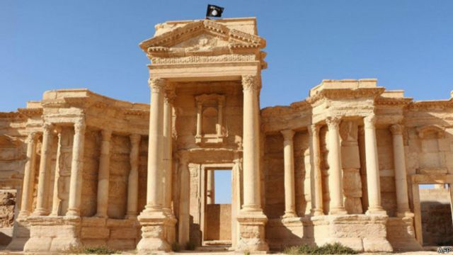 Với những cuộc tấn công khủng bố IS tại Palmyra, thế giới đang đối mặt với những thách thức bảo vệ di sản nghệ thuật quý giá của nhân loại. Tại Việt Nam vào năm 2024, chúng tôi mang đến cho bạn những bức ảnh và thông tin mới nhất về Palmyra trong những năm vừa qua để giúp bạn hiểu rõ hơn về những cuộc tấn công này.