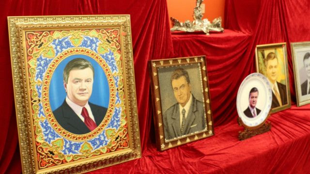 Портрети Віктора Януковича