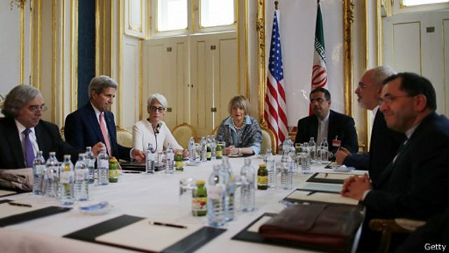 علی اکبر صالحی، رئیس سازمان انرژی اتمی ایران در این مذاکرات حضور ندارد
