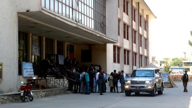آلبوم عکس کلاس های بدون معلم مکاتب کابل Bbc News فارسی