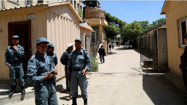 Babasindan 2 Cocuk Doguran Afgan Kadinin Hukuk Zaferi Bbc News Turkce