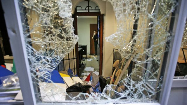 Konsulat Thailand Di Istanbul Diserang Demonstran Bbc News Indonesia