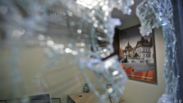 Konsulat Thailand Di Istanbul Diserang Demonstran Bbc News Indonesia