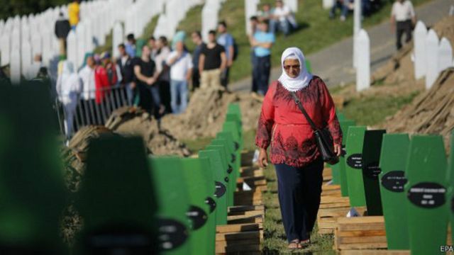 Son 20 il ərzində DNT analizilə Srebrenitsa qırğınında öldürülən 7 min adamın şəxsiyyəti müəyyən edilib.