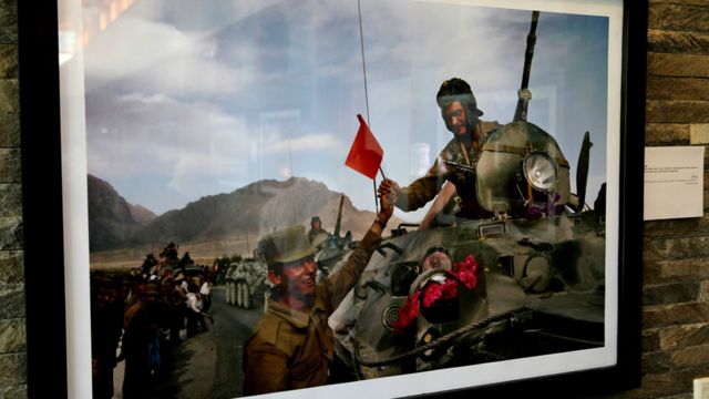 جنگی در خاطره ها نمایشگاه عکس رابرت نیکلسبرگ در کابل Bbc News فارسی