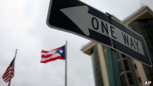 amor Pórtico Impermeable El español vuelve a ser la primera lengua oficial de Puerto Rico... y  regresa la polémica - BBC News Mundo