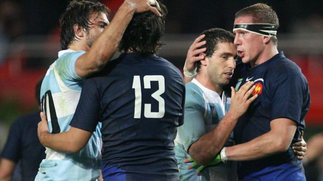Pese a la rudeza del juego, el rugby es conocido como el juego de los caballeros.