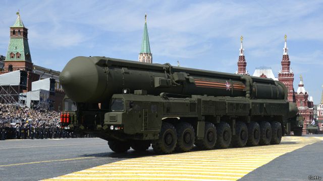 МБР "Ярс" на параде на Красной площади Москвы